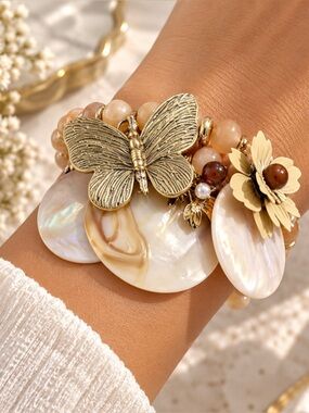 Gold Butterfly & Cream Shell Charm Stretch Bracelet